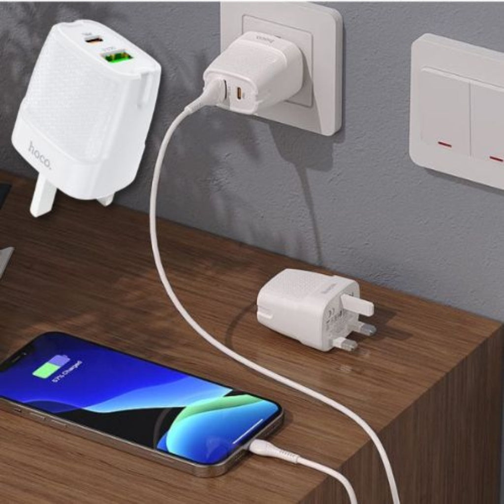 [SG] Hoco C85B Bright Wall Charger (UK) [Evergreen Stationery]